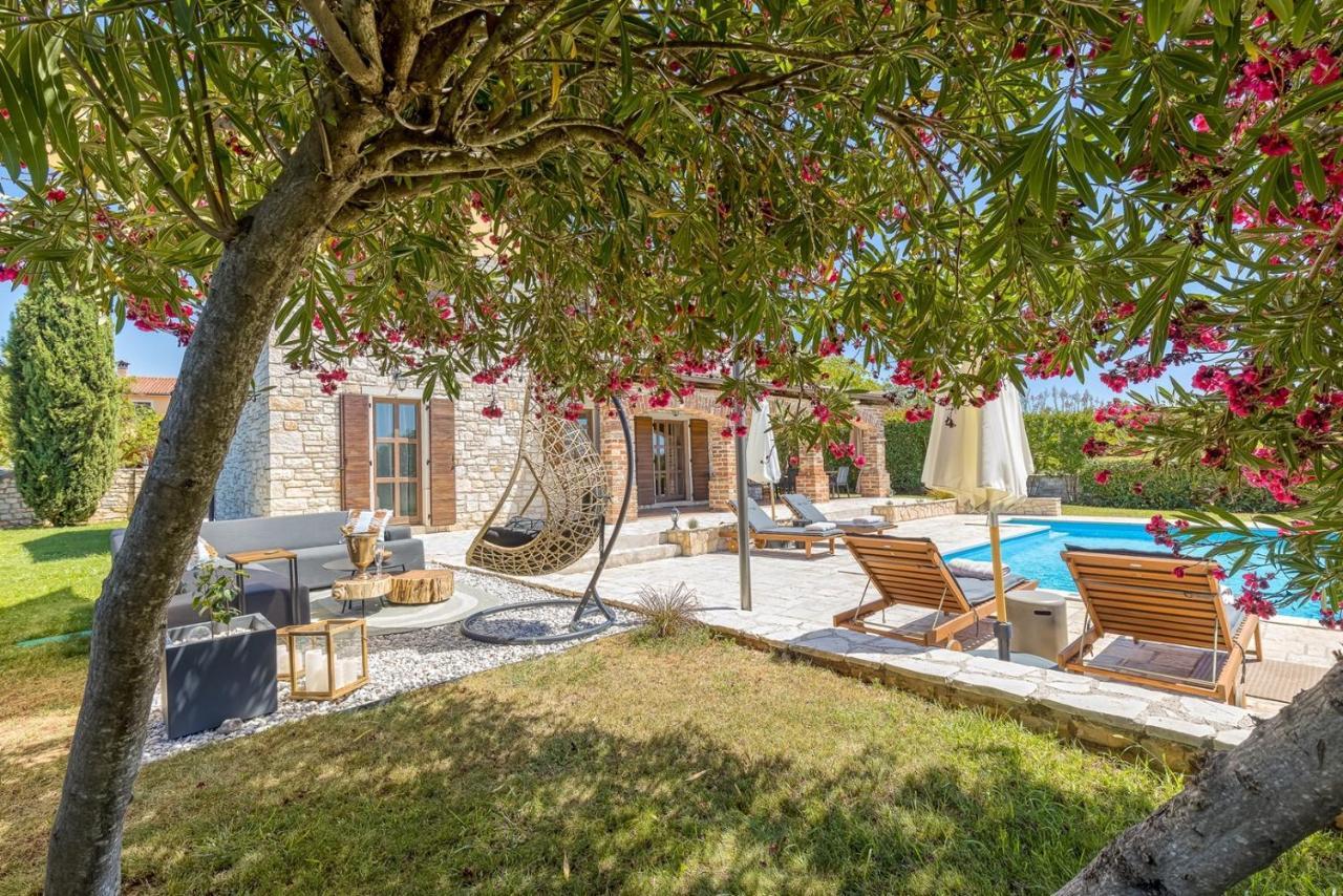 Villa Santolina Baderna エクステリア 写真
